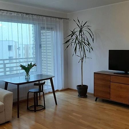 Puhas 2 Toaline Kakumaee Korter Tallinn Bagian luar foto