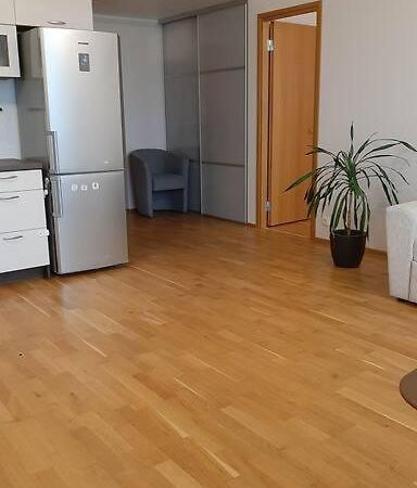 Puhas 2 Toaline Kakumaee Korter Tallinn Bagian luar foto
