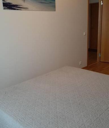 Puhas 2 Toaline Kakumaee Korter Tallinn Bagian luar foto