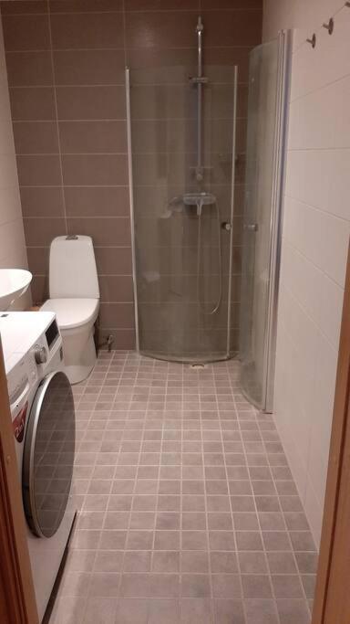 Puhas 2 Toaline Kakumaee Korter Tallinn Bagian luar foto